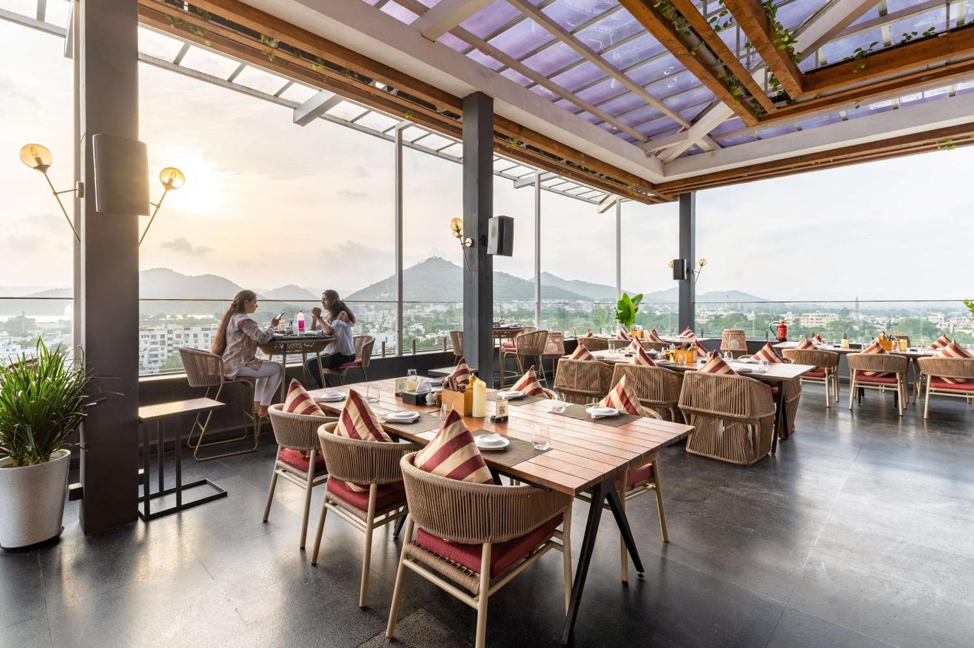 Parallel Hotel Udaipur, A Member Of Radisson Individuals Bagian luar foto