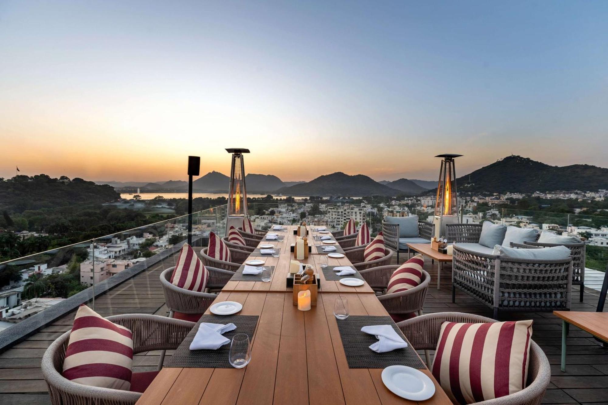 Parallel Hotel Udaipur, A Member Of Radisson Individuals Bagian luar foto