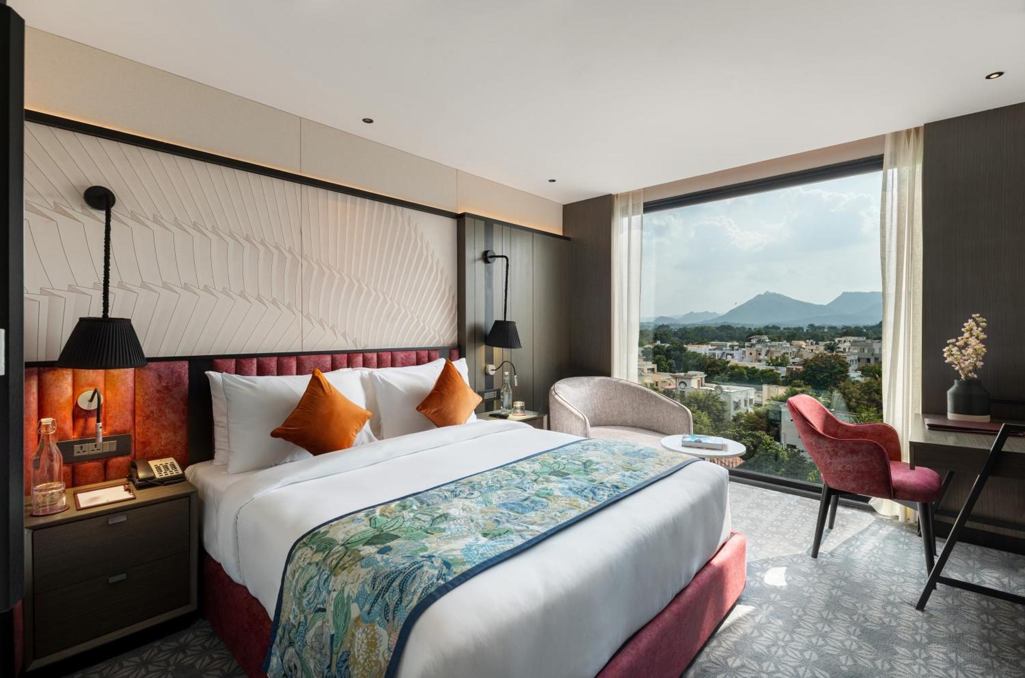 Parallel Hotel Udaipur, A Member Of Radisson Individuals Bagian luar foto